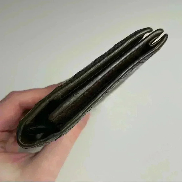 Rare Bottega Veneta Perforated Long Wallet - Picture 6 of 8